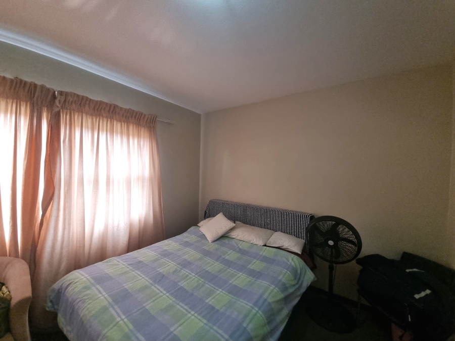 2 Bedroom Property for Sale in Waterval East North West